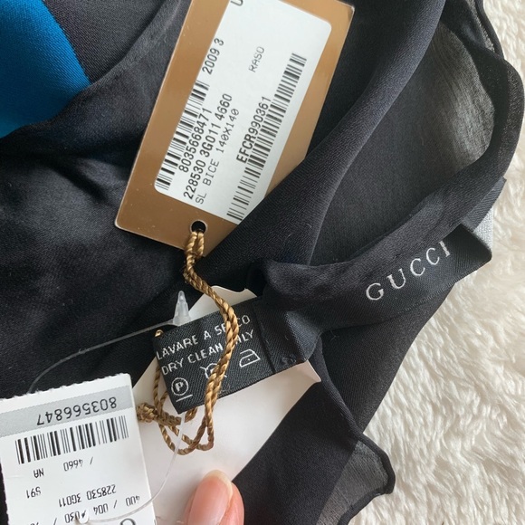 NWT Authentic Gucci Polka Dots Silk Square Scarf - Picture 6 of 7